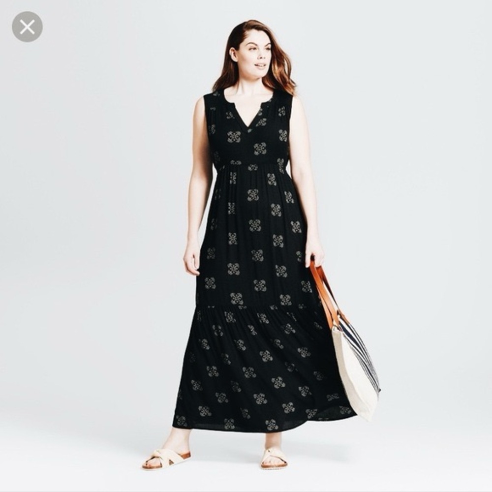 Universal Thread Black Maxi Dress